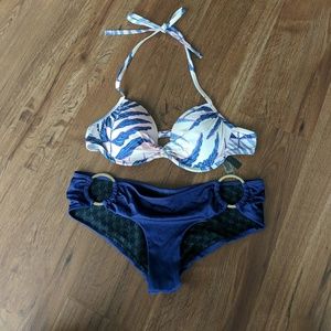 Victoria's Secret bikini never worn